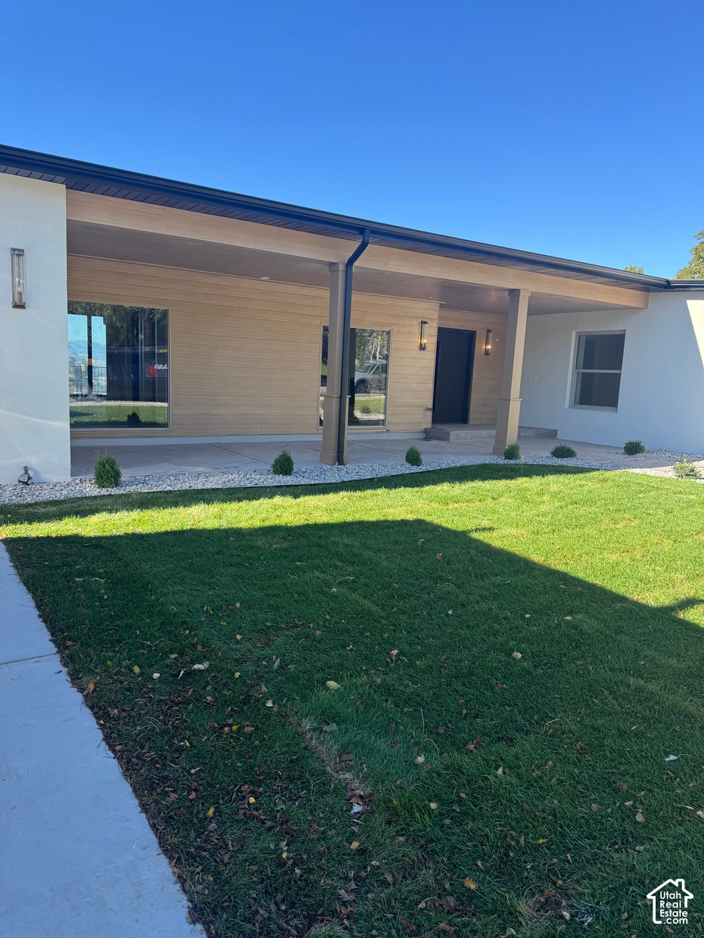 Photo of 700 E 16TH AVE, Salt Lake City, UT 84103 (MLS # 2192043)