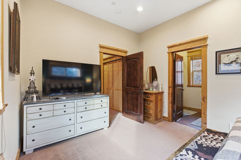 Tiny photo for 6699 E SOUTHFORK RD, Provo, UT 84604 (MLS # 2129143)