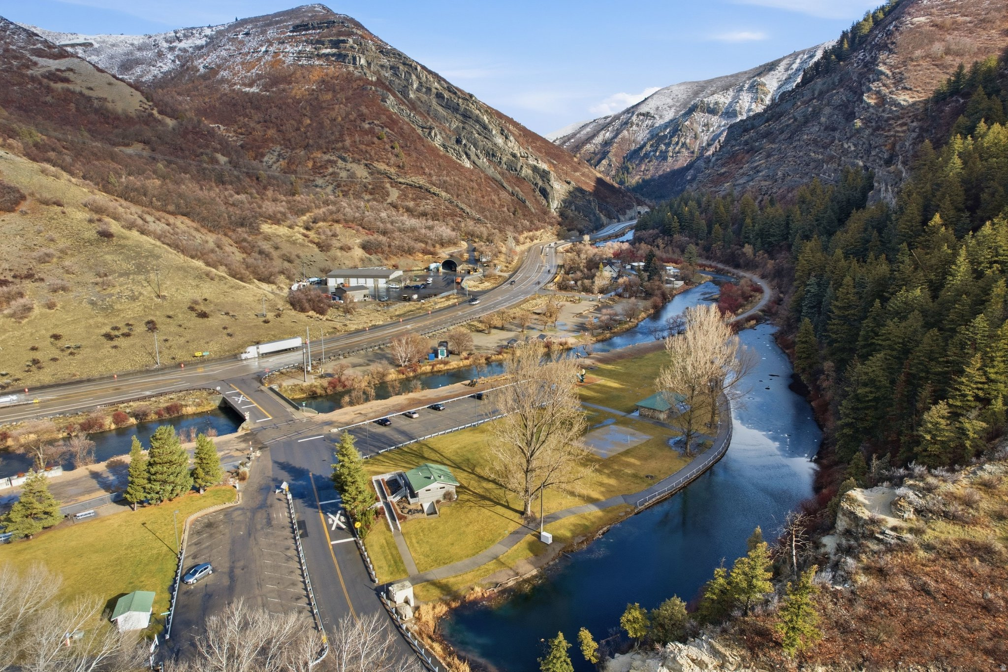 VIVIAN PARK - Residential