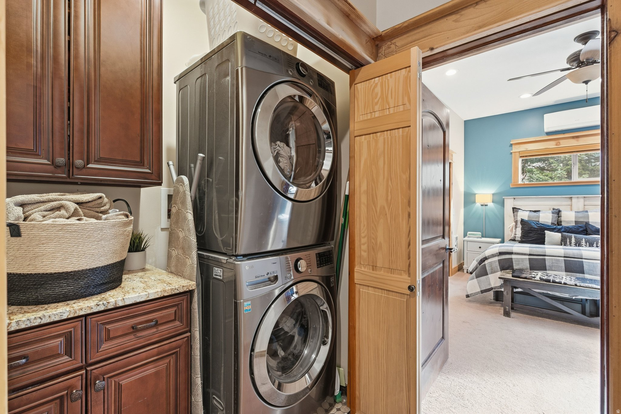 VIVIAN PARK - Residential