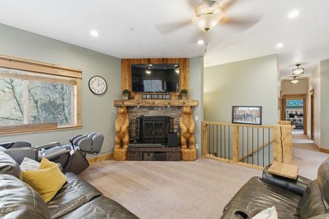 Tiny photo for 6699 E SOUTHFORK RD, Provo, UT 84604 (MLS # 2129143)