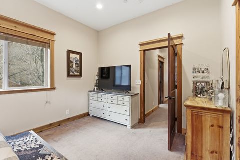 Tiny photo for 6699 E SOUTHFORK RD, Provo, UT 84604 (MLS # 2129143)