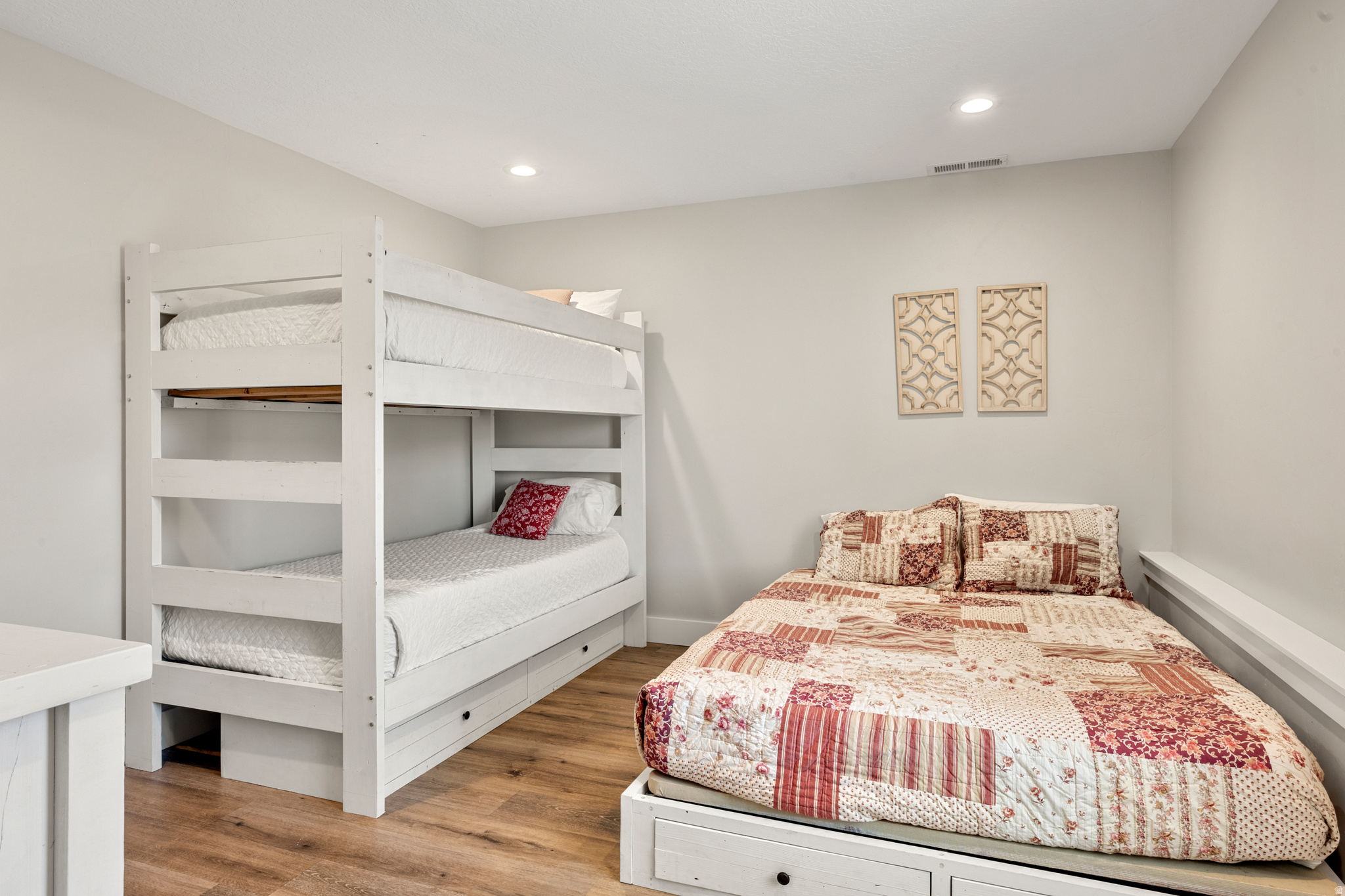 LEGACY BEACH - Residential