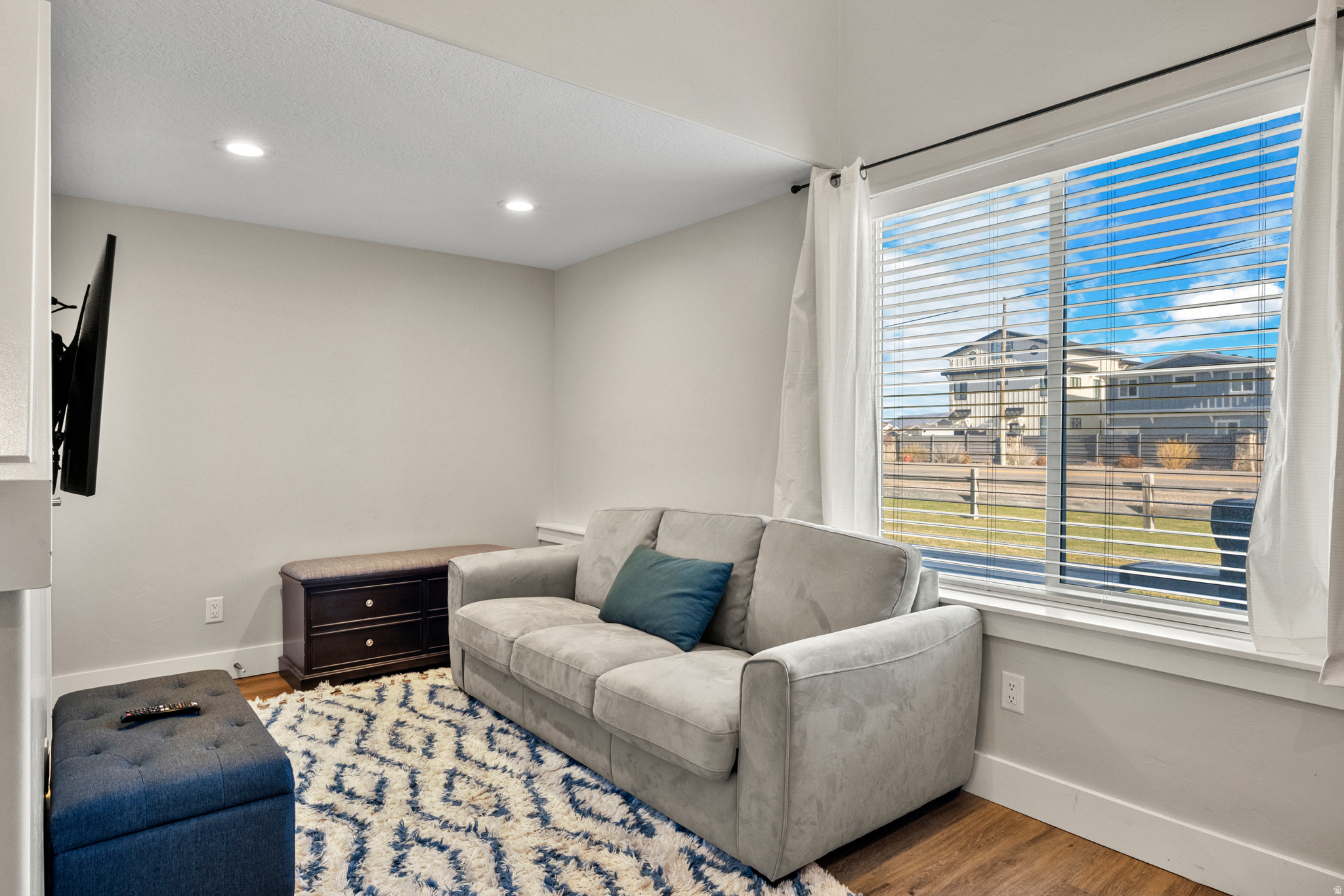 LEGACY BEACH - Residential