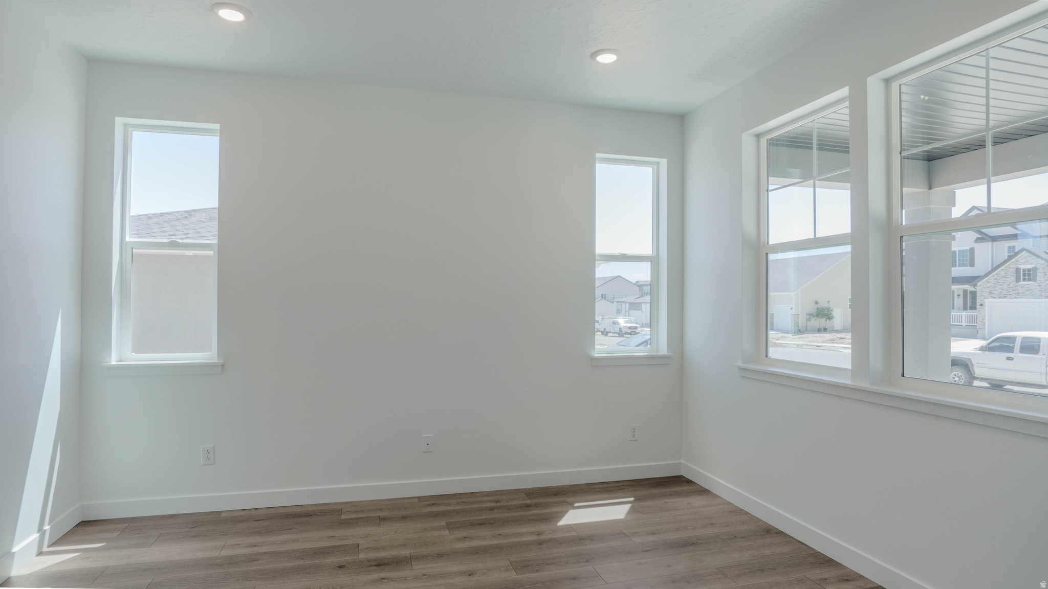 CANTON RIDGE - Residential