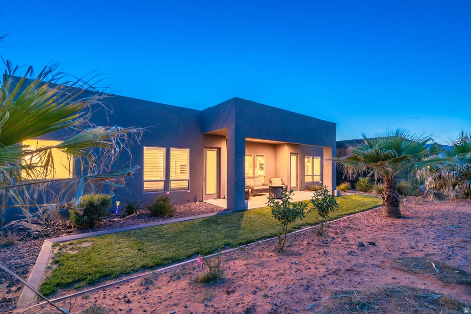 RETREAT AT SAND HOLLOW - Residential
