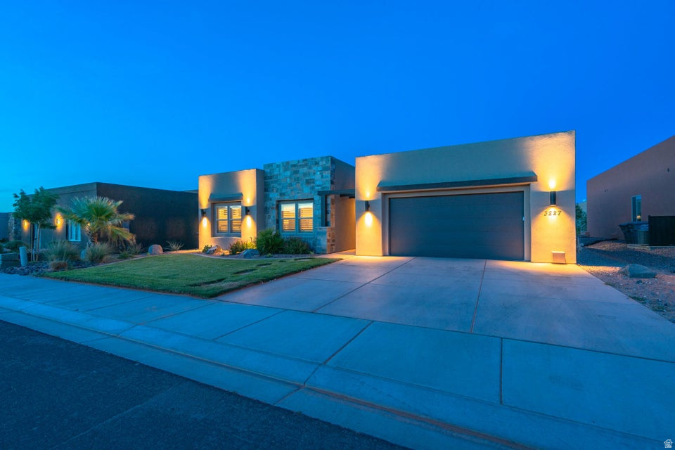 RETREAT AT SAND HOLLOW - Residential