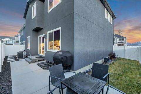 Tiny photo for 4948 E LAKE CORNER DR N, Eagle Mountain, UT 84005 (MLS # 2138049)