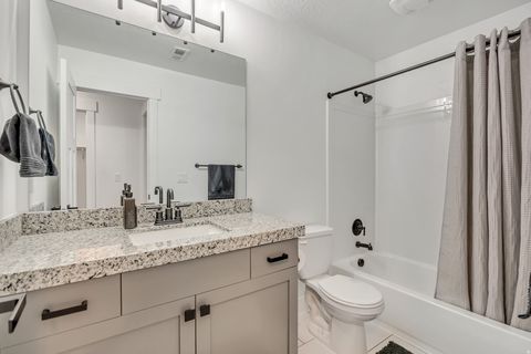 Tiny photo for 4948 E LAKE CORNER DR N, Eagle Mountain, UT 84005 (MLS # 2138049)