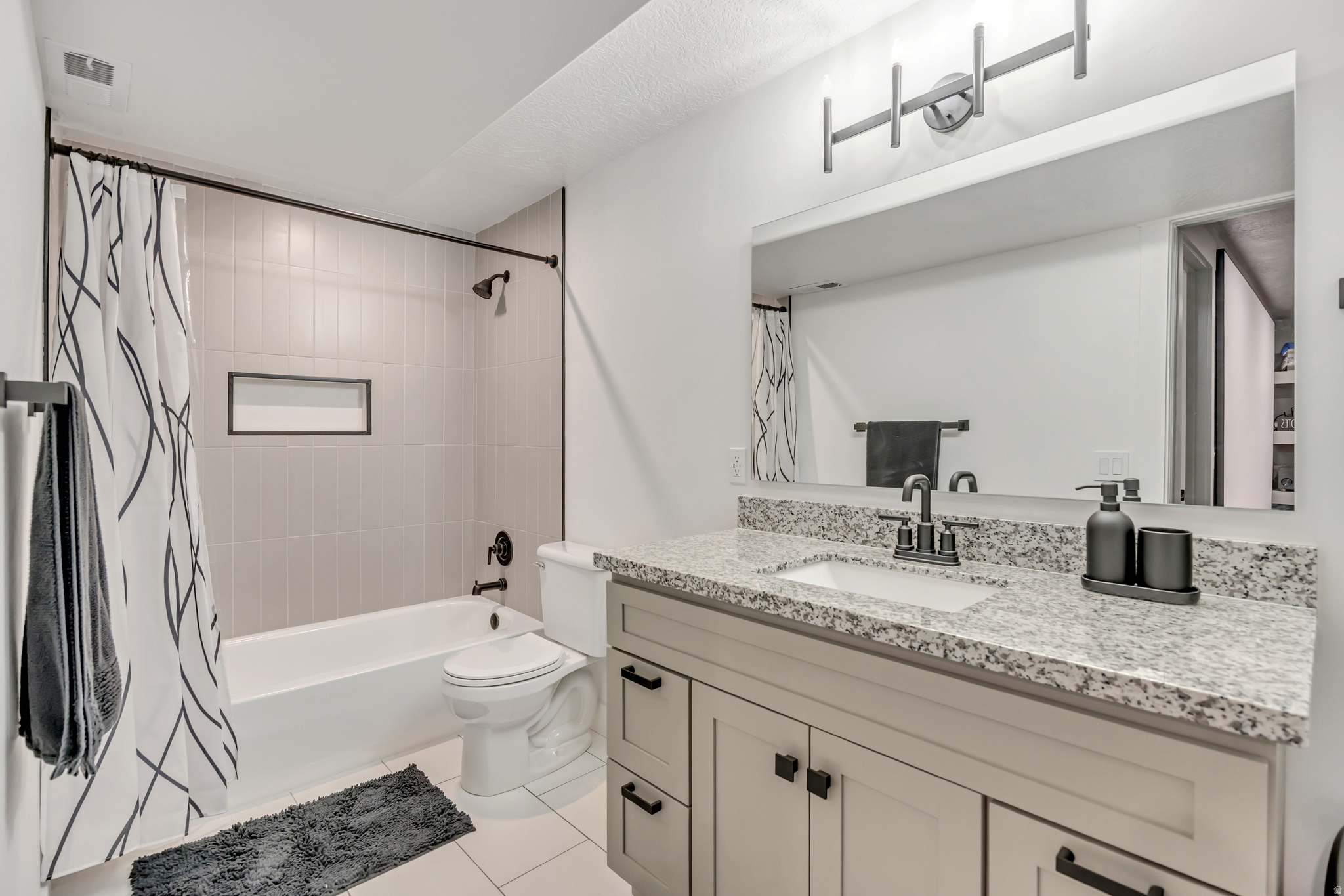 SILVERLAKE - Residential