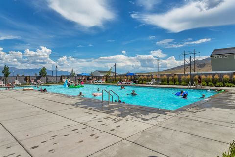 Tiny photo for 4948 E LAKE CORNER DR N, Eagle Mountain, UT 84005 (MLS # 2138049)