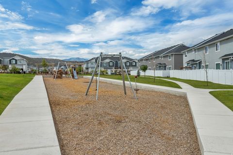 Tiny photo for 4948 E LAKE CORNER DR N, Eagle Mountain, UT 84005 (MLS # 2138049)
