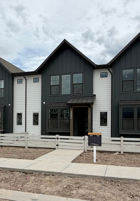 Tiny photo for 2005 W PAINTBRUSH WAY #652, Eagle Mountain, UT 84005 (MLS # 2132345)