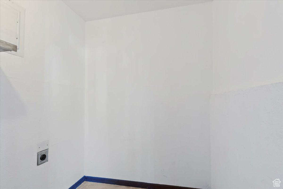 WOOD HOLLOW CONDM - Residential