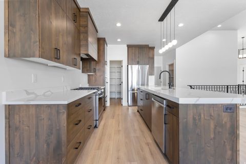 Tiny photo for 710 E MOUNTAIN ROAD Rd N, North Ogden, UT 84414 (MLS # 2132255)