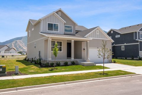 Photo of 65 S STARLIGHT LN S #300, Mapleton, UT 84664 (MLS # 2124711)