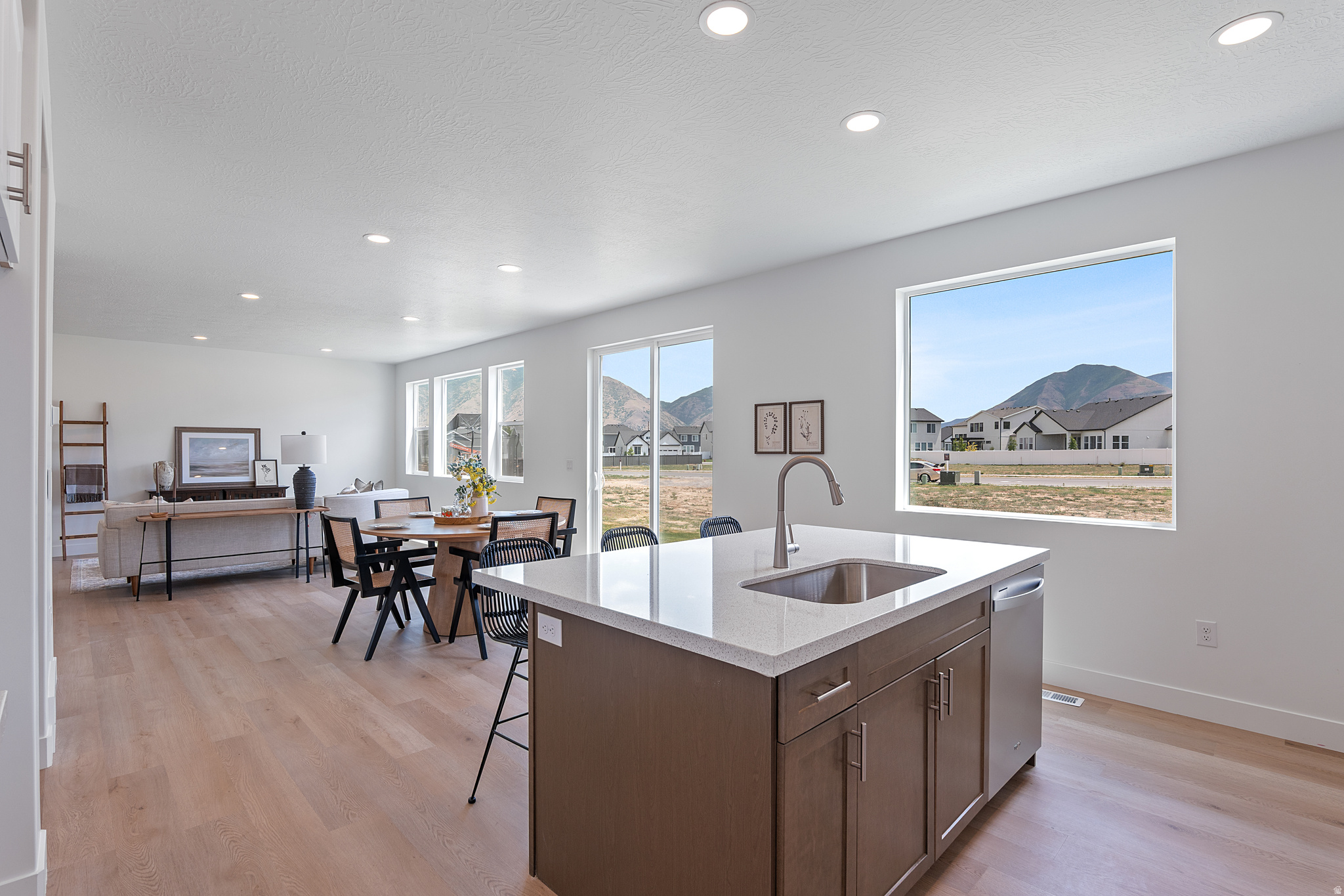 PARKSIDE SUNRISE RANCH - Residential