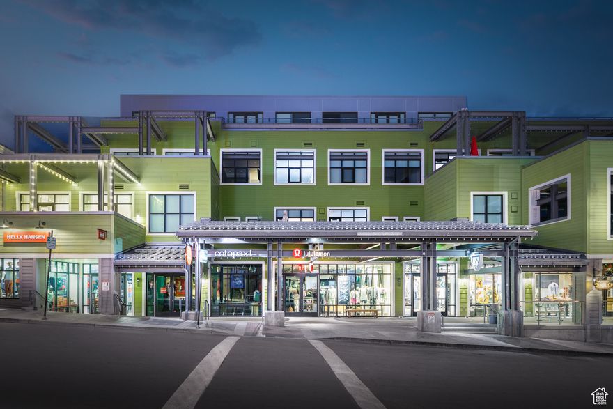 The Parkite 23 is a luxurious, turn-key two-bedroom, three-bathroom condominium located at 333 Main Street in the heart of Park City's Historic Main Street. Spanning 1,412 sf with a rare 338 sf private patio, this single-level residence features an open-concept design with hardwood flooring and contemporary finishes throughout the living, dining, and kitchen areas. The modern kitchen is outfitted with high-end appliances, including a Wolf dishwasher, microwave, range/oven, and Sub Zero refrigerator, ensuring both style and functionality.  The Parkite building offers an array of upscale amenities designed for convenience and relaxation. Residents enjoy secured underground parking and private driveway access, owner storage for seasonal toys, a private rooftop deck with hot tub and entertaining area, and stylish lobby and common area spaces.   Located on Park City's Historic Main Street, Parkite Unit 23 is steps away from renowned restaurants, art galleries, and boutique shops, creating an unparalleled urban-mountain lifestyle. With its prime location, residents have easy access to world-class skiing, hiking, and outdoor recreation, making it an ideal home for both full-time residents and seasonal visitors.