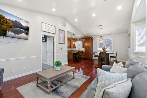 Tiny photo for 1182 COUNTRY RIDGE DR, South Jordan, UT 84095 (MLS # 2126450)