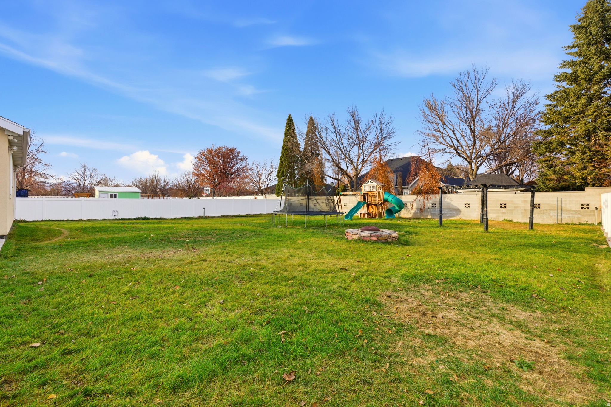 CLOVER RIDGE - Residential