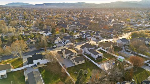 Tiny photo for 1182 COUNTRY RIDGE DR, South Jordan, UT 84095 (MLS # 2126450)