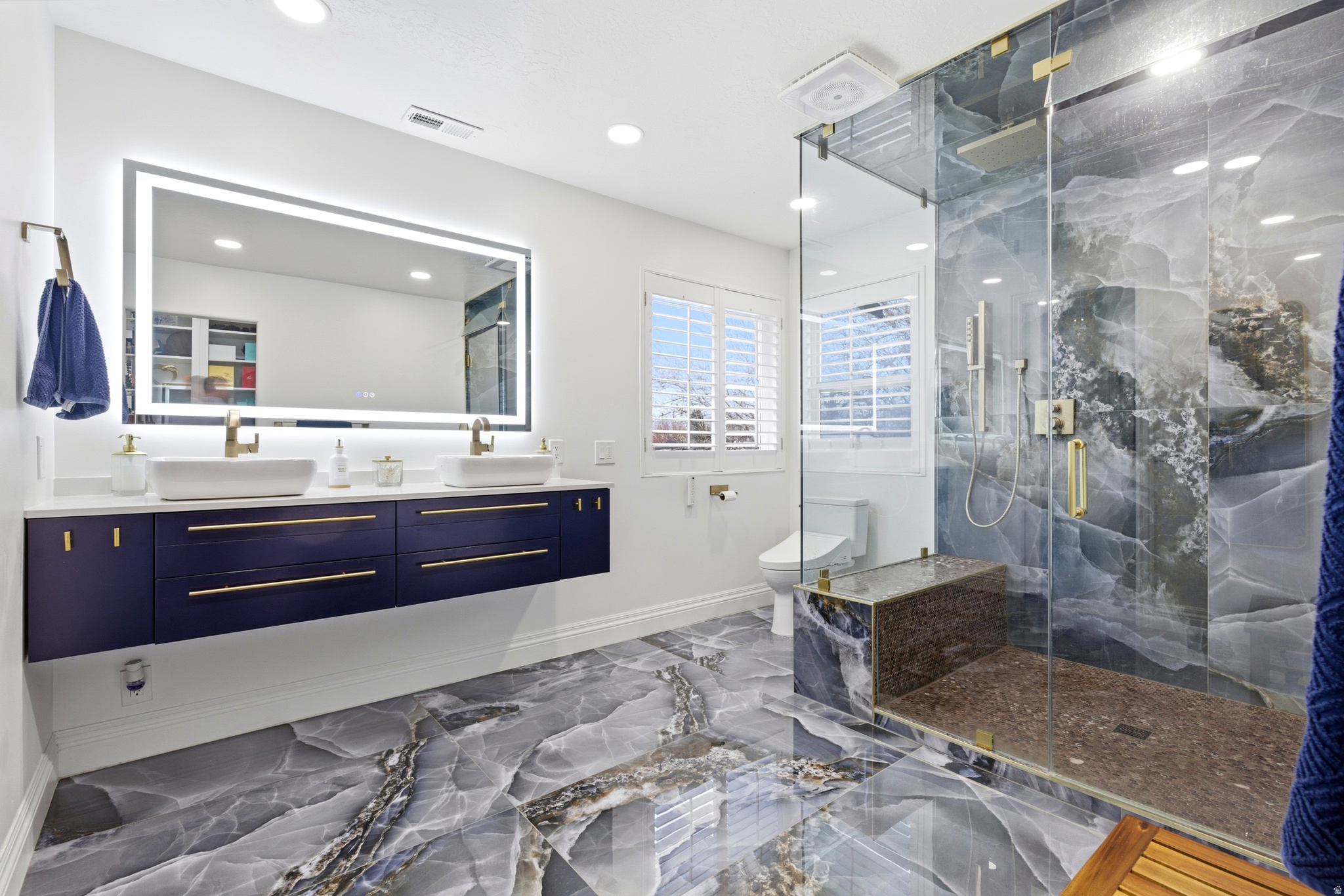 CLOVER RIDGE - Residential