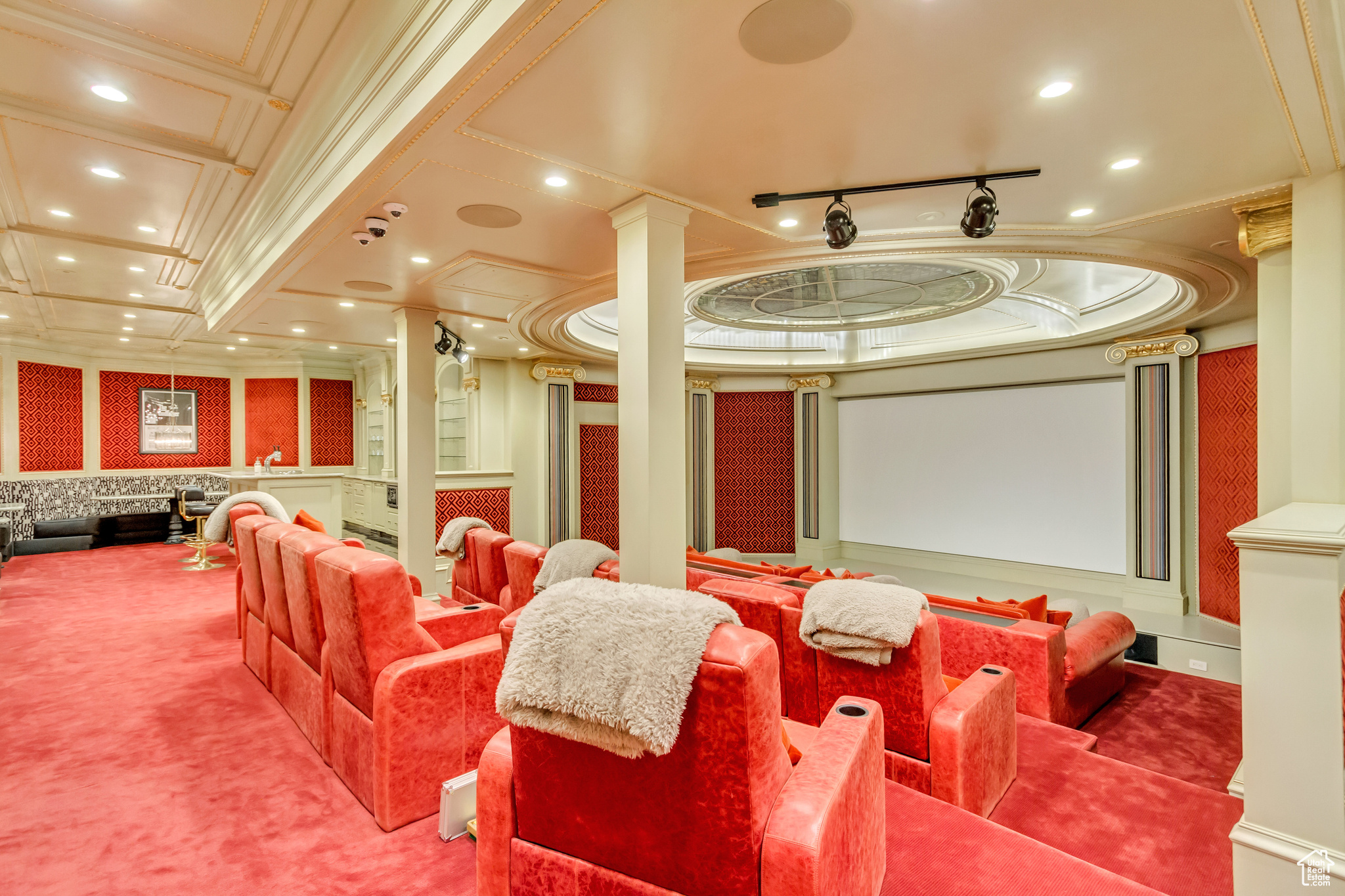 ALPINE COVE - Residential