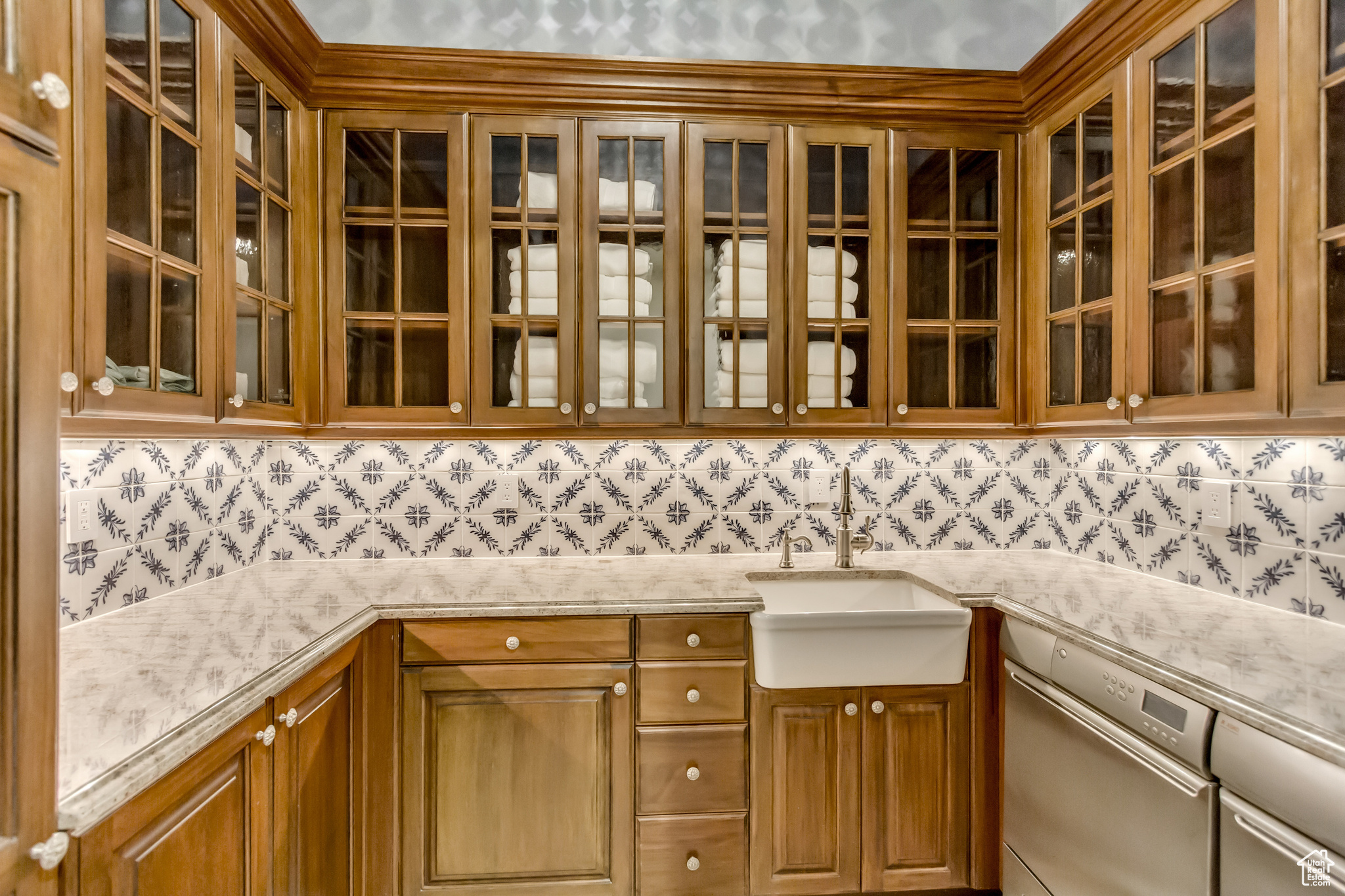 ALPINE COVE - Residential