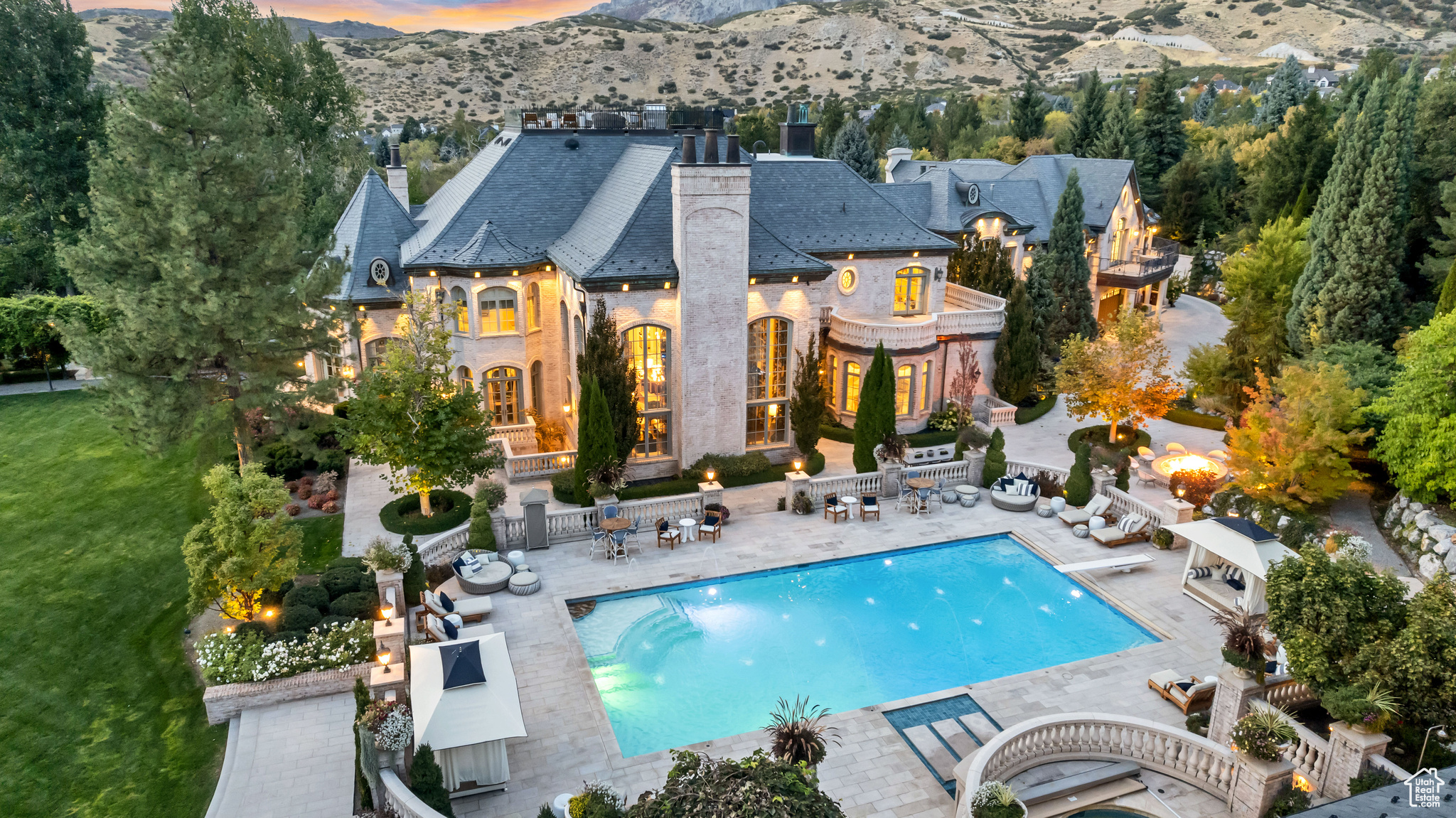 ALPINE COVE - Residential