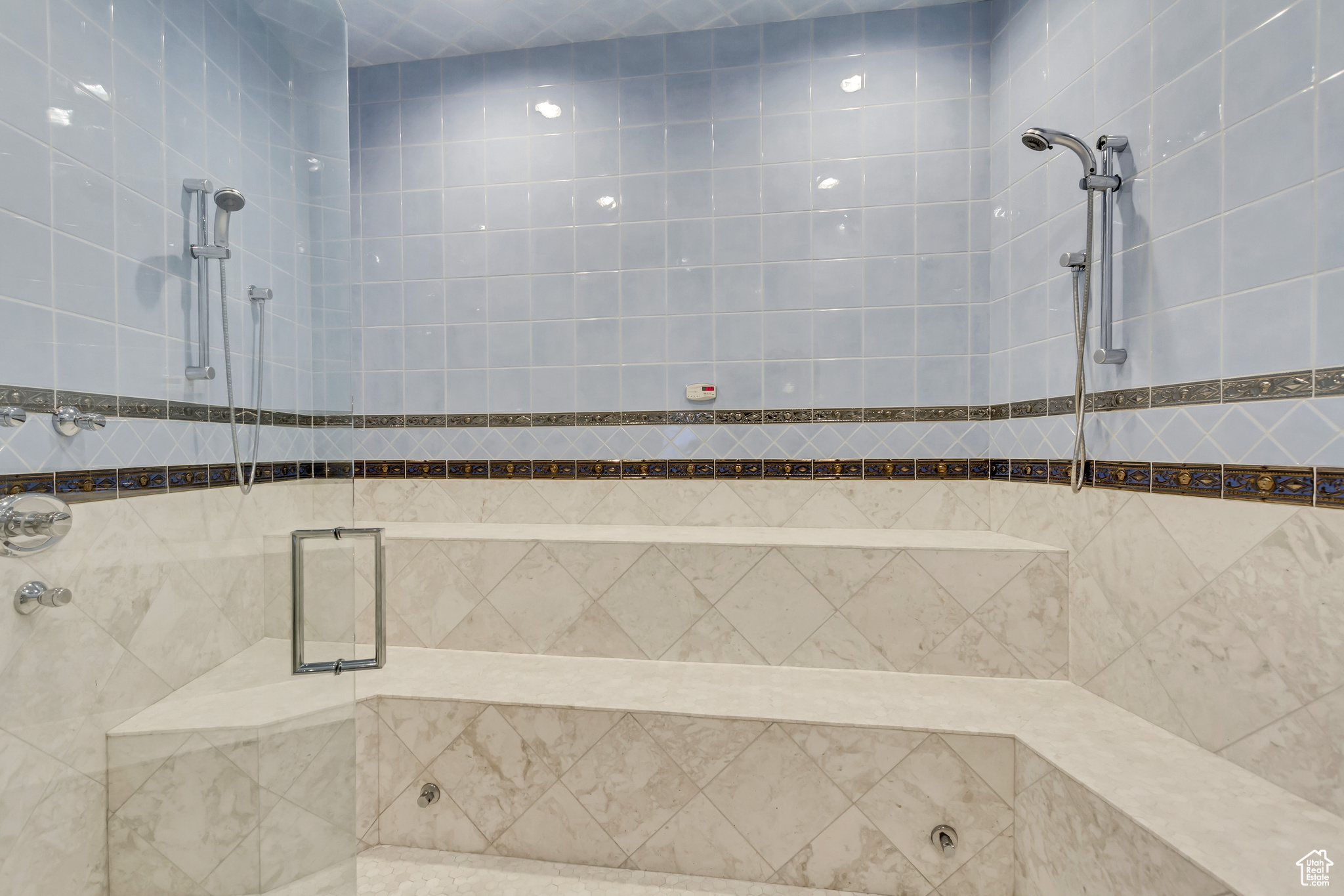 ALPINE COVE - Residential