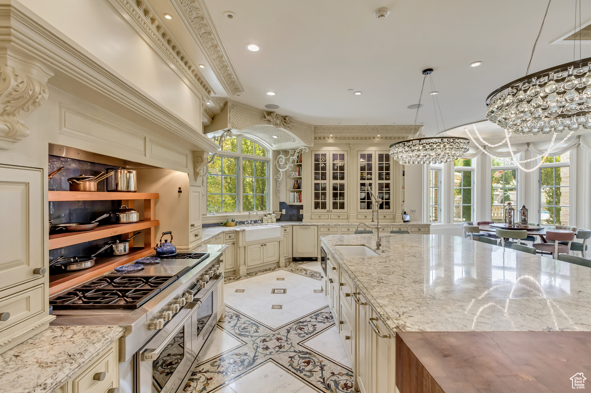 ALPINE COVE - Residential