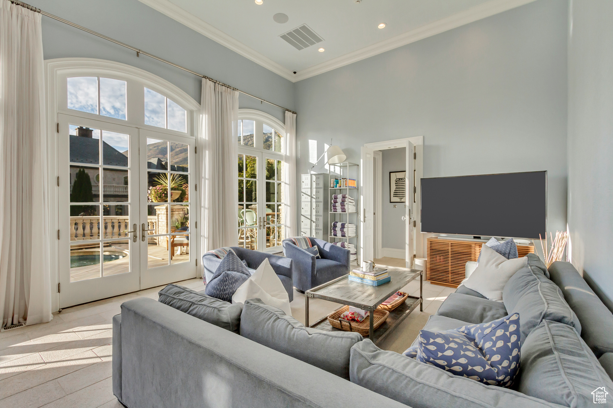 ALPINE COVE - Residential