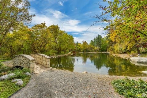 Tiny photo for 13322 N GROVE DR, Alpine, UT 84004 (MLS # 2109830)
