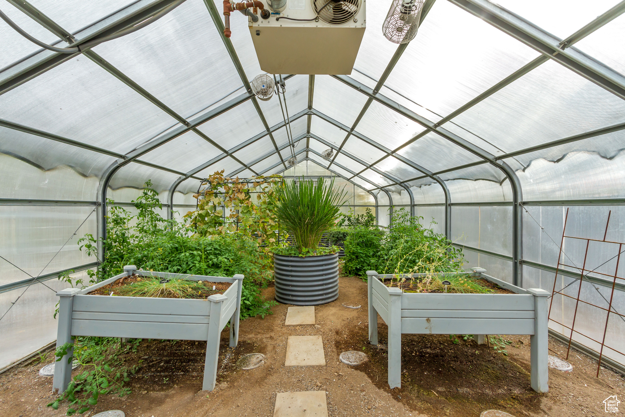 ALPINE COVE - Residential