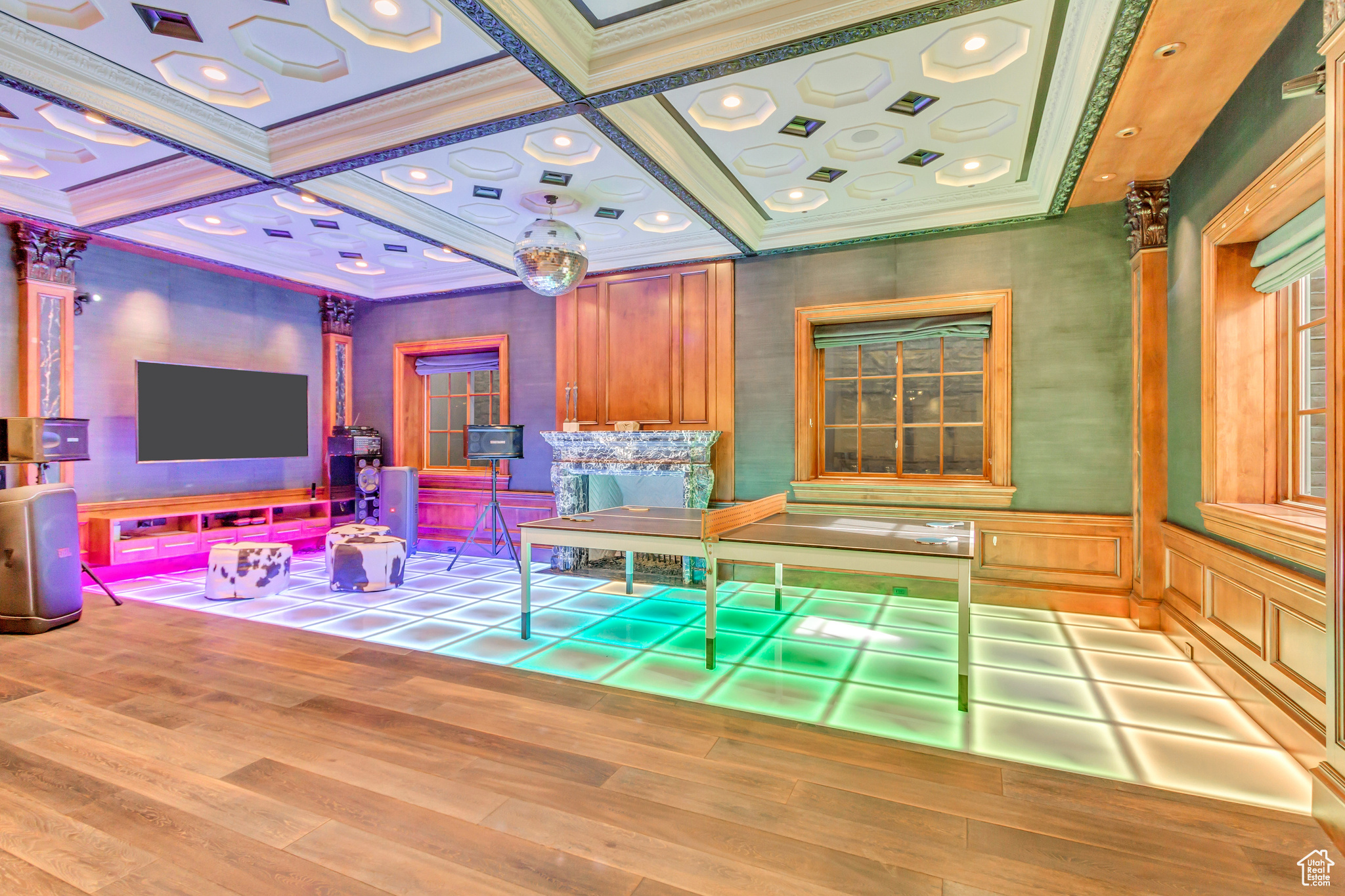 ALPINE COVE - Residential