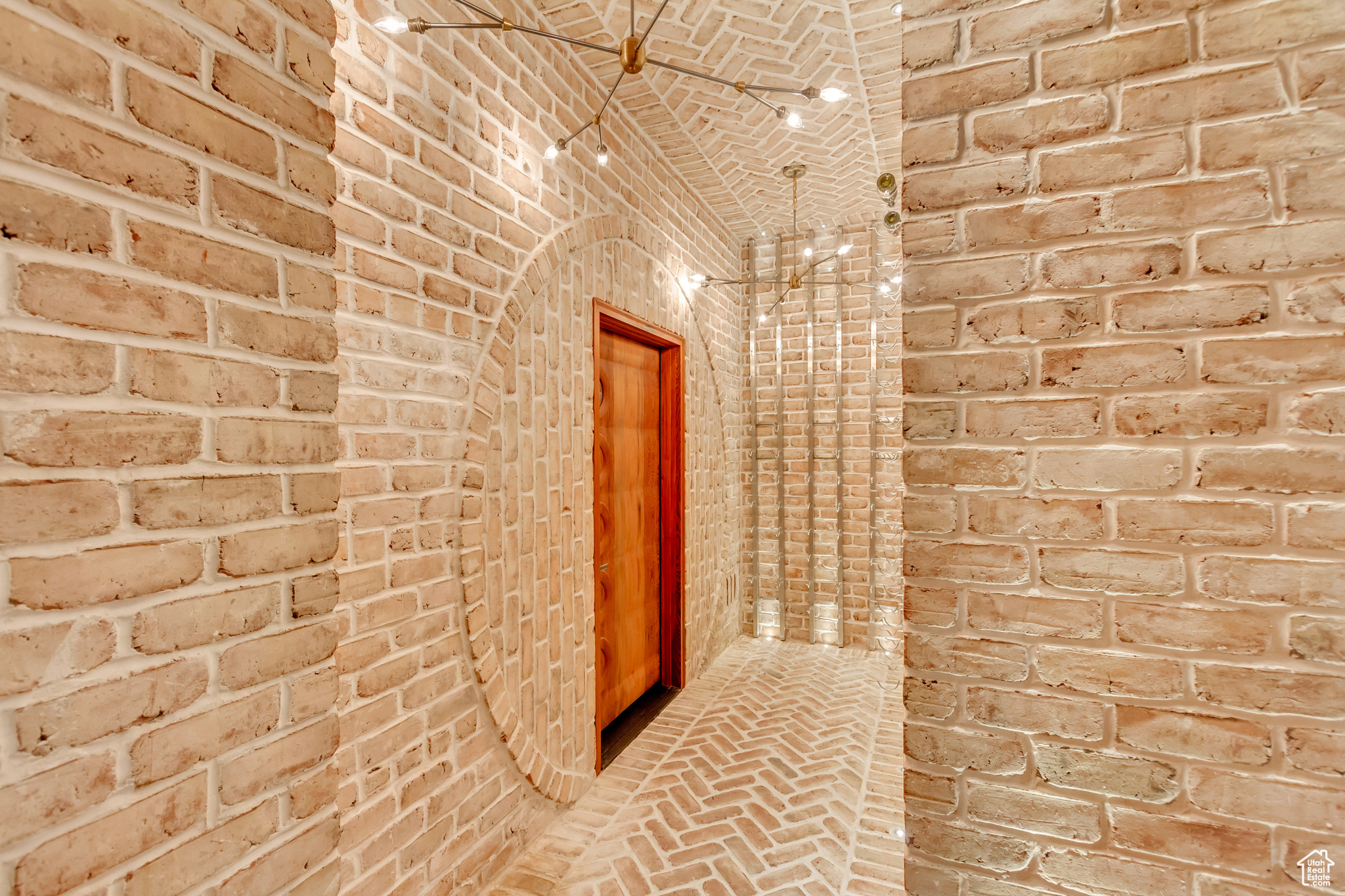 ALPINE COVE - Residential