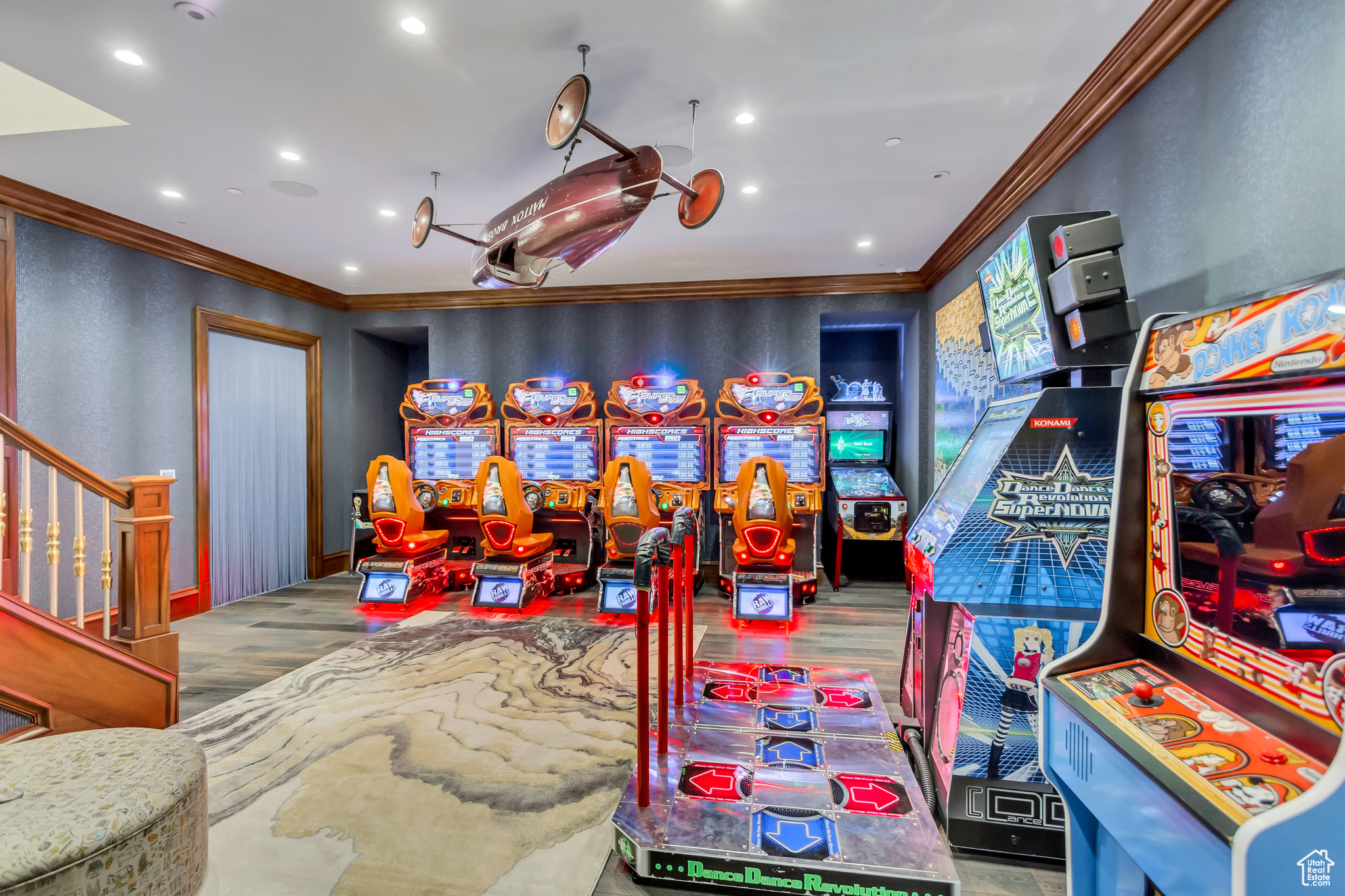 ALPINE COVE - Residential