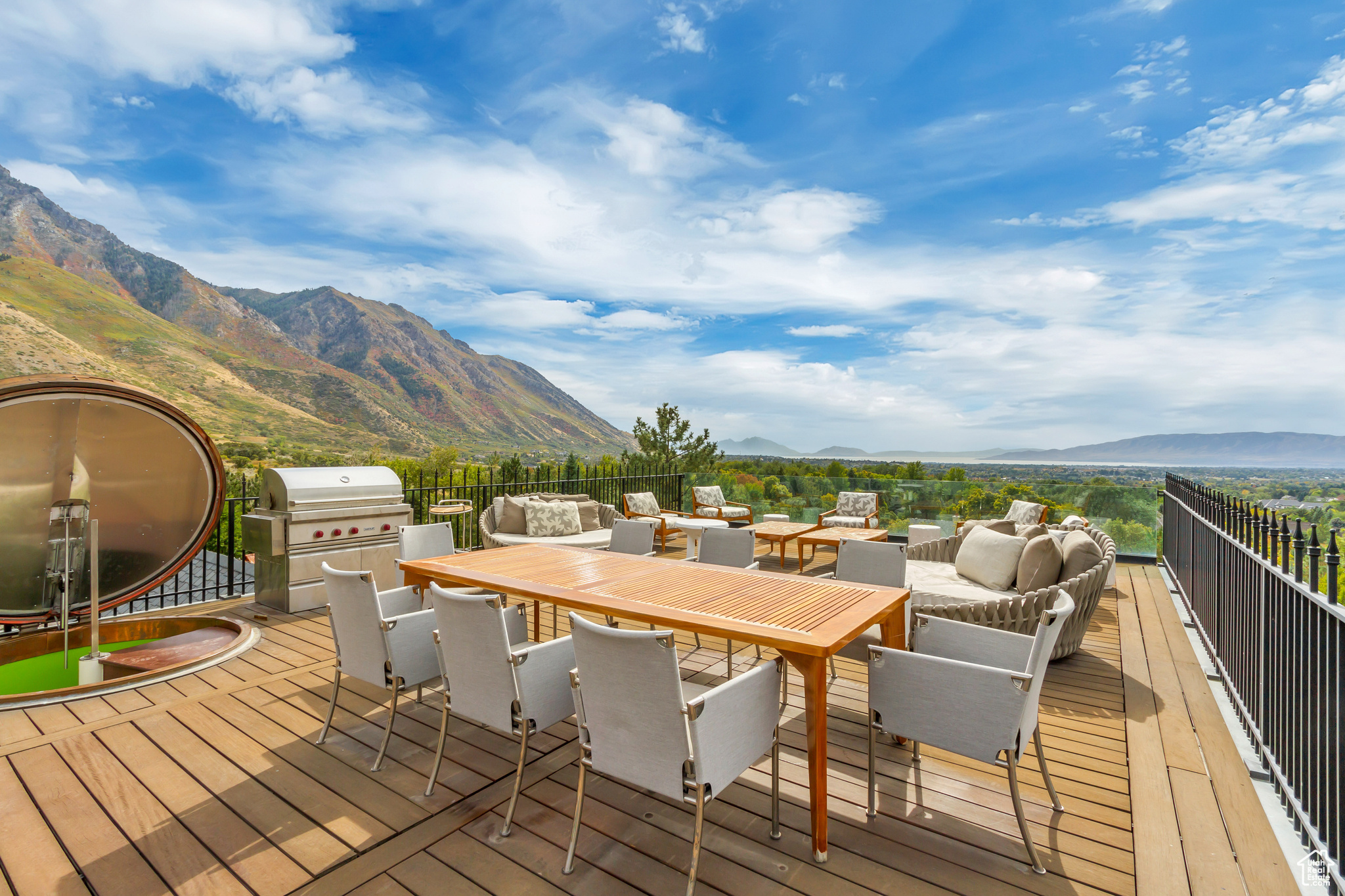 ALPINE COVE - Residential