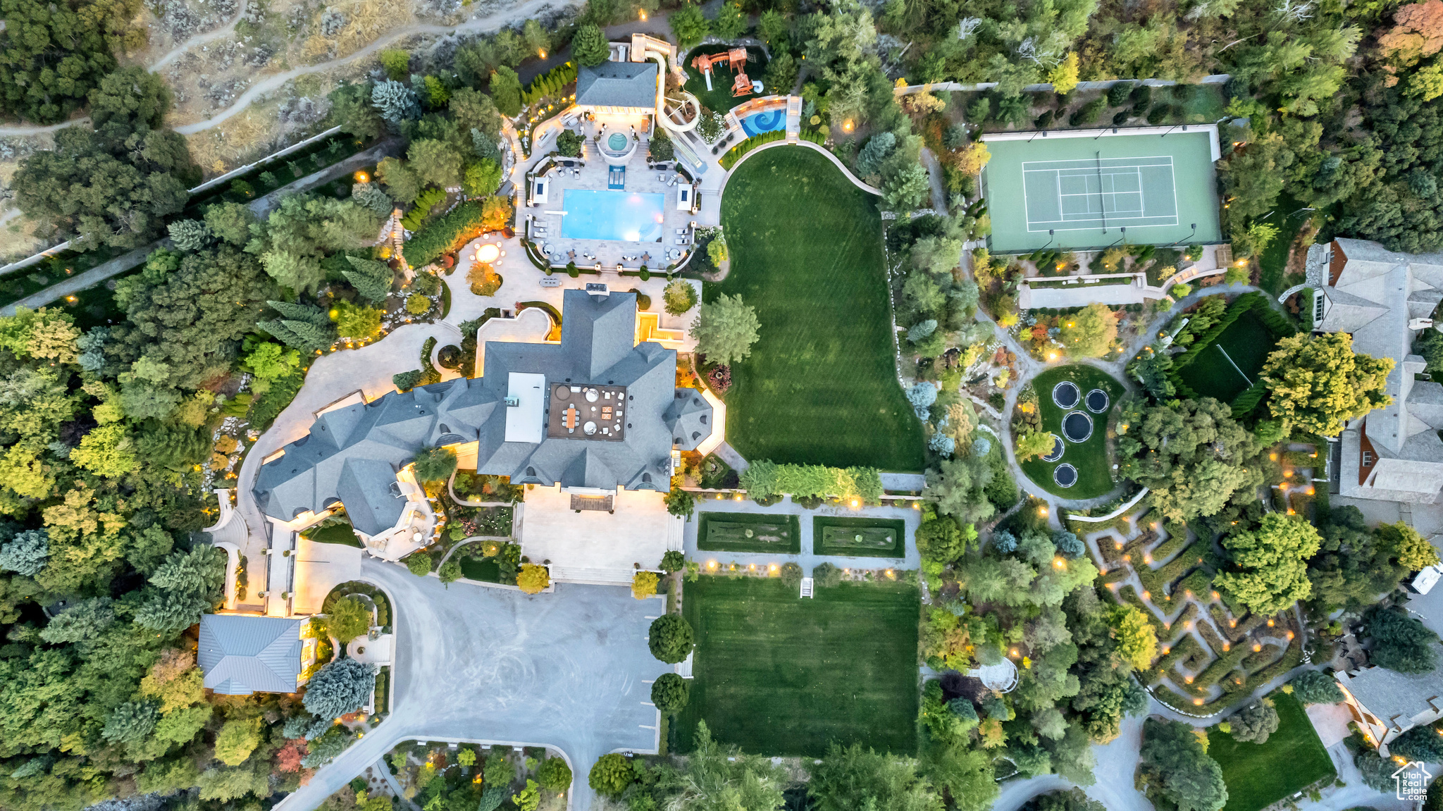 ALPINE COVE - Residential