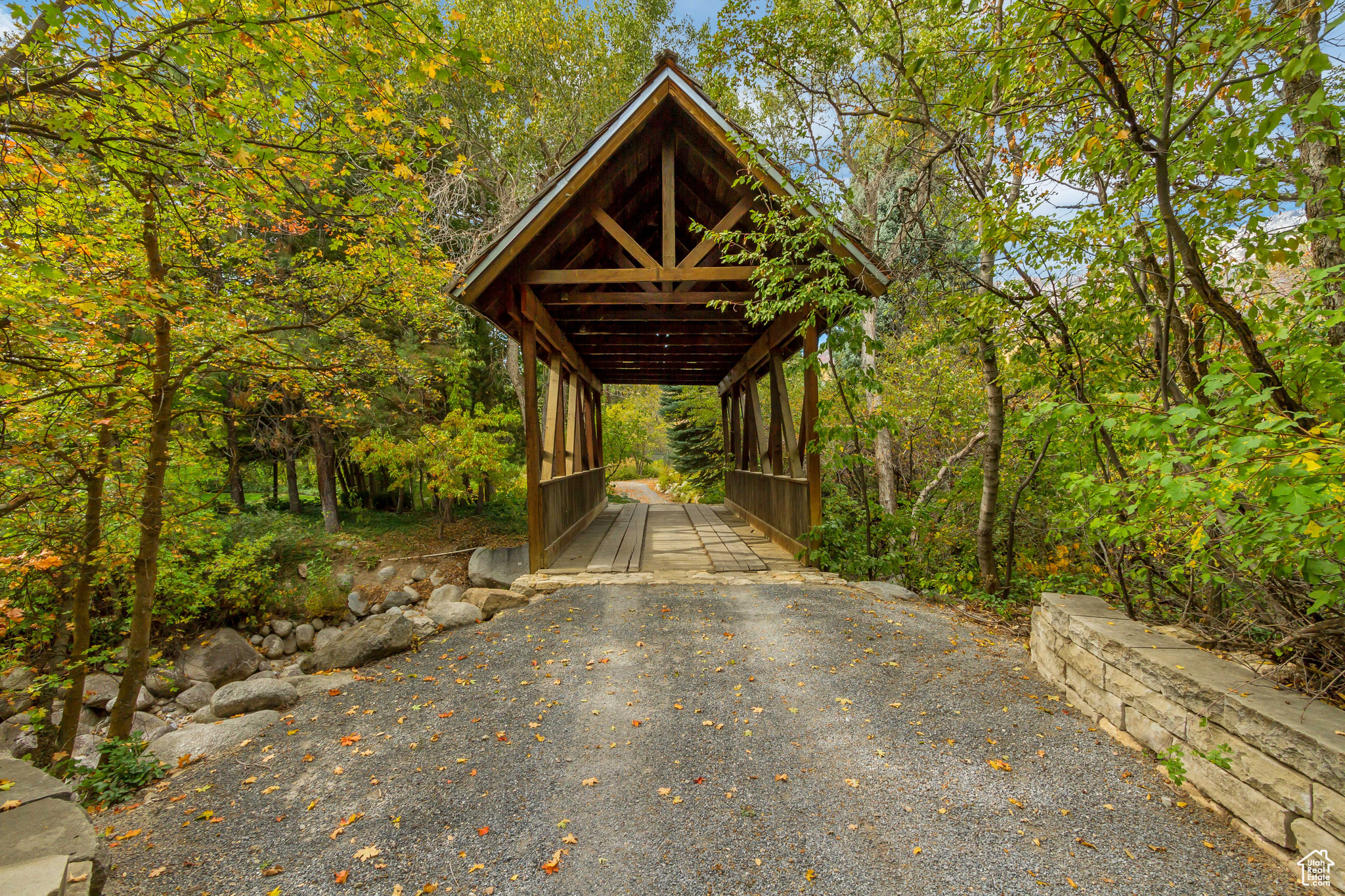 ALPINE COVE - Residential