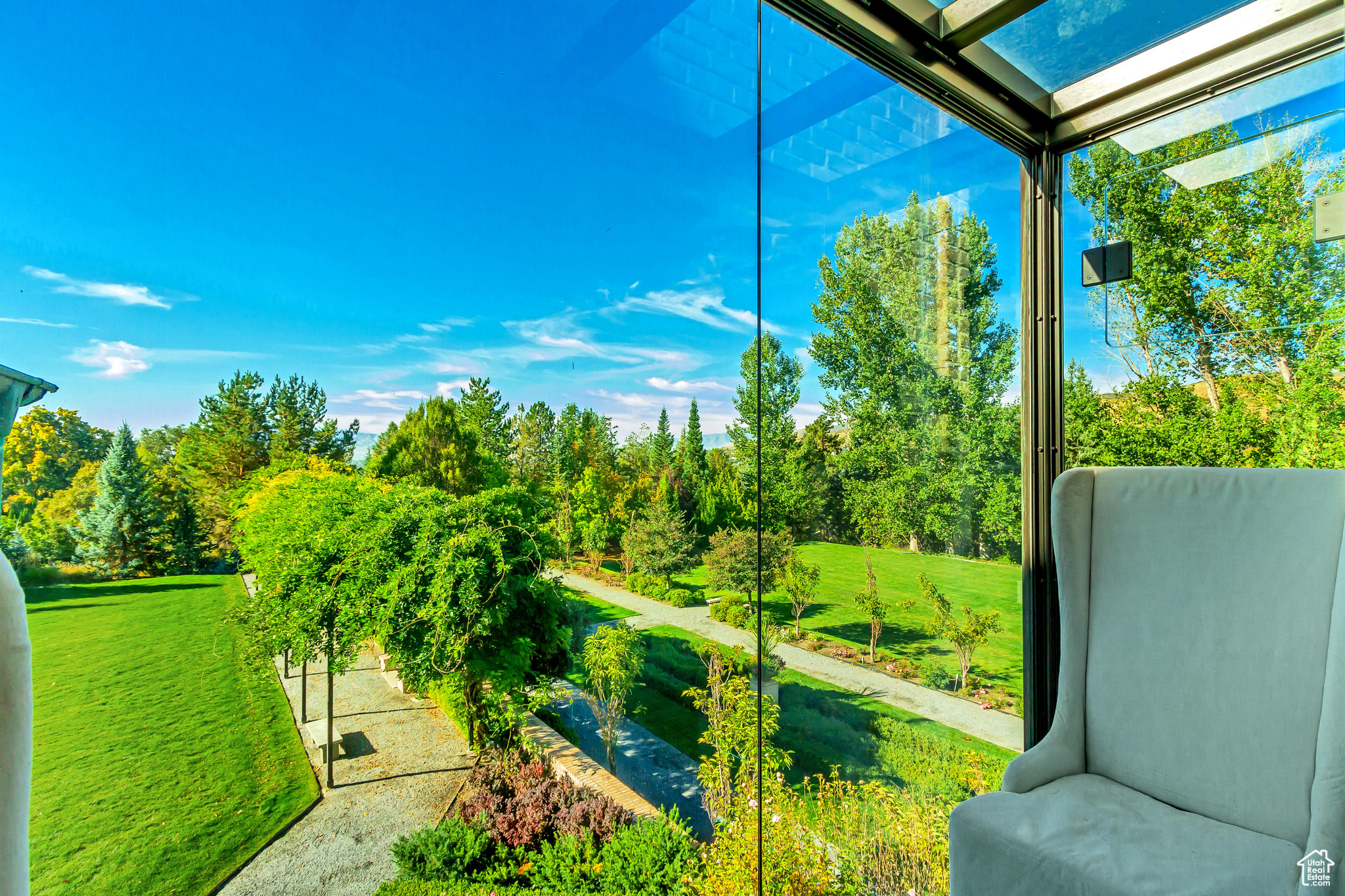 ALPINE COVE - Residential