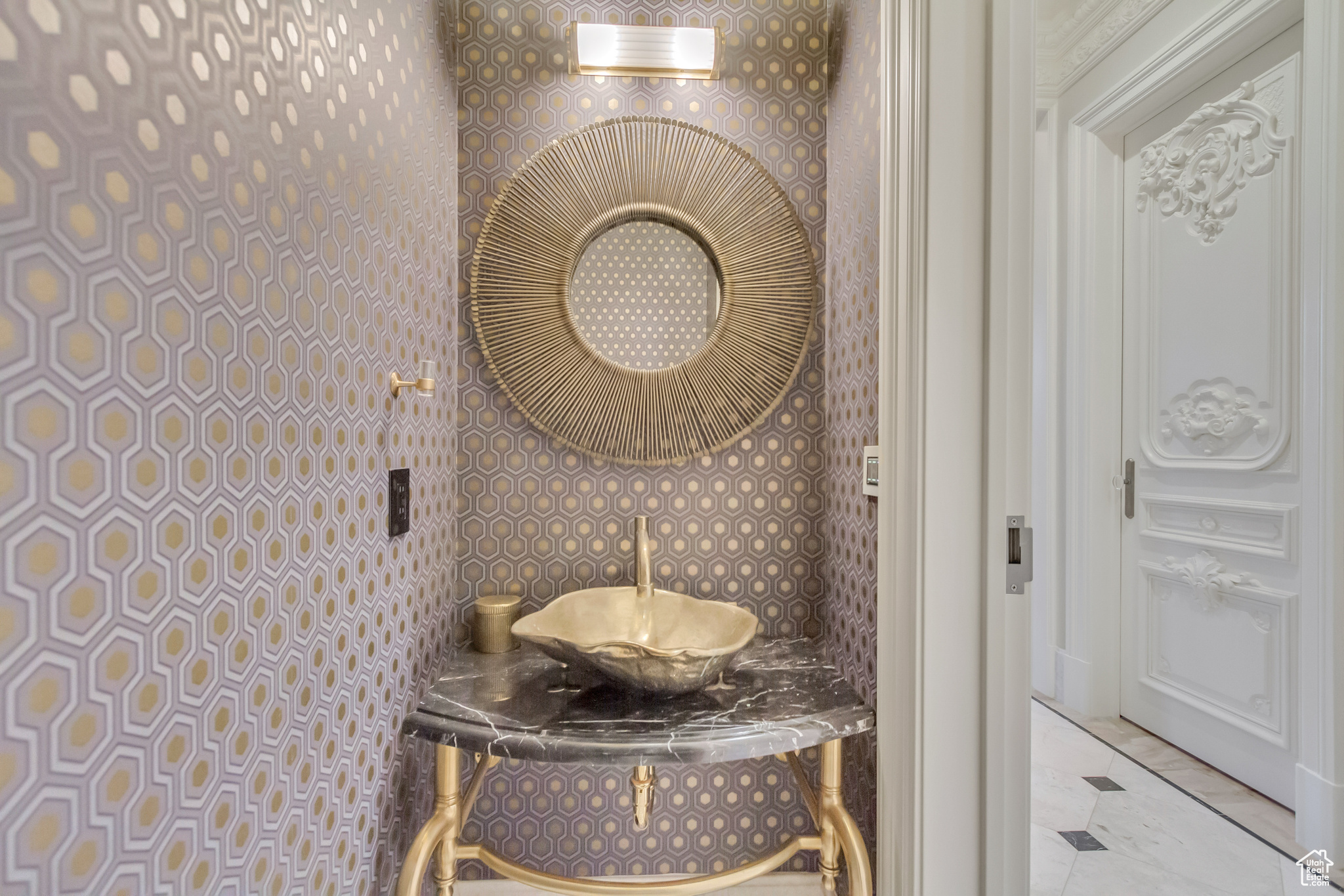 ALPINE COVE - Residential