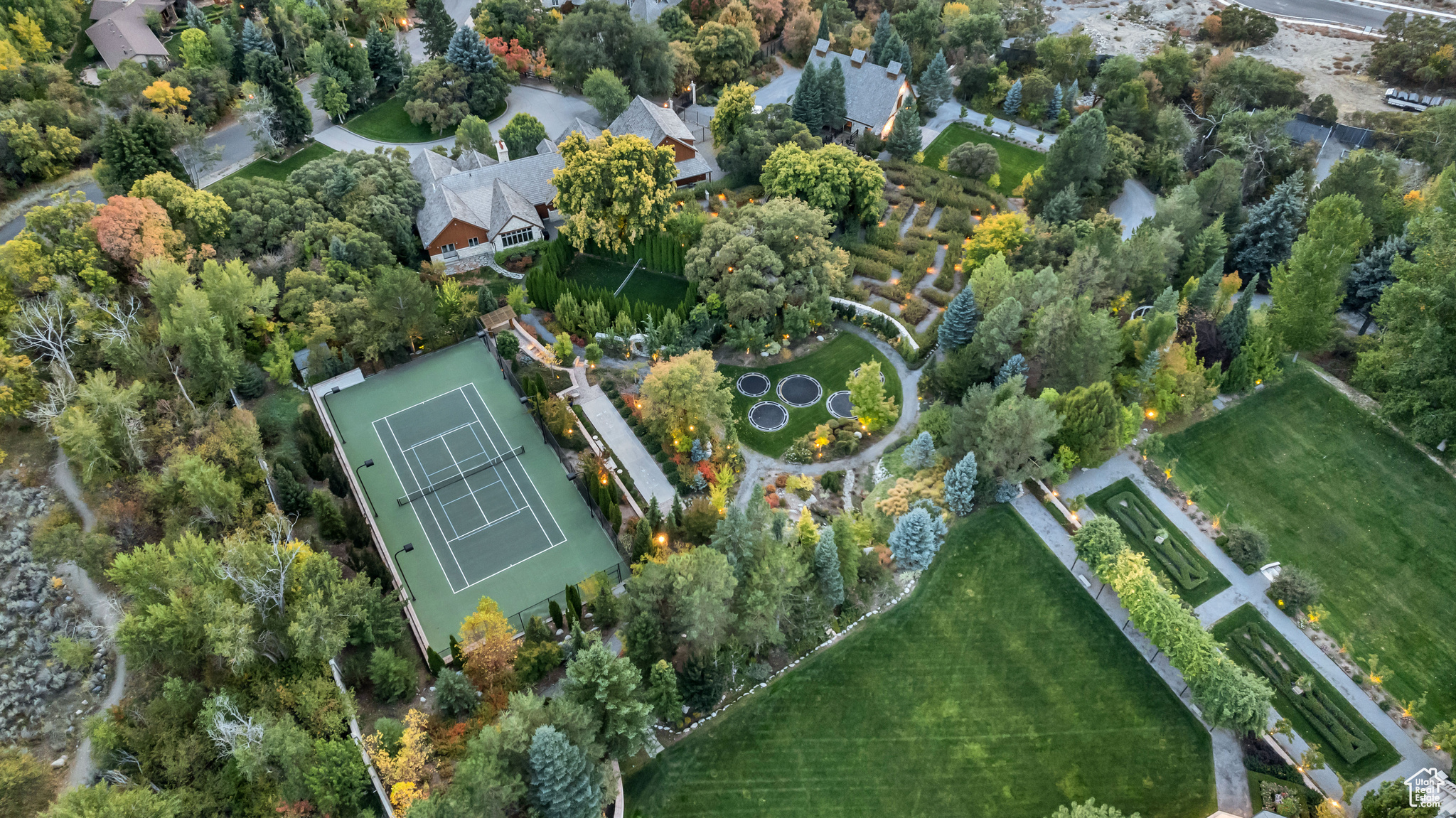 ALPINE COVE - Residential