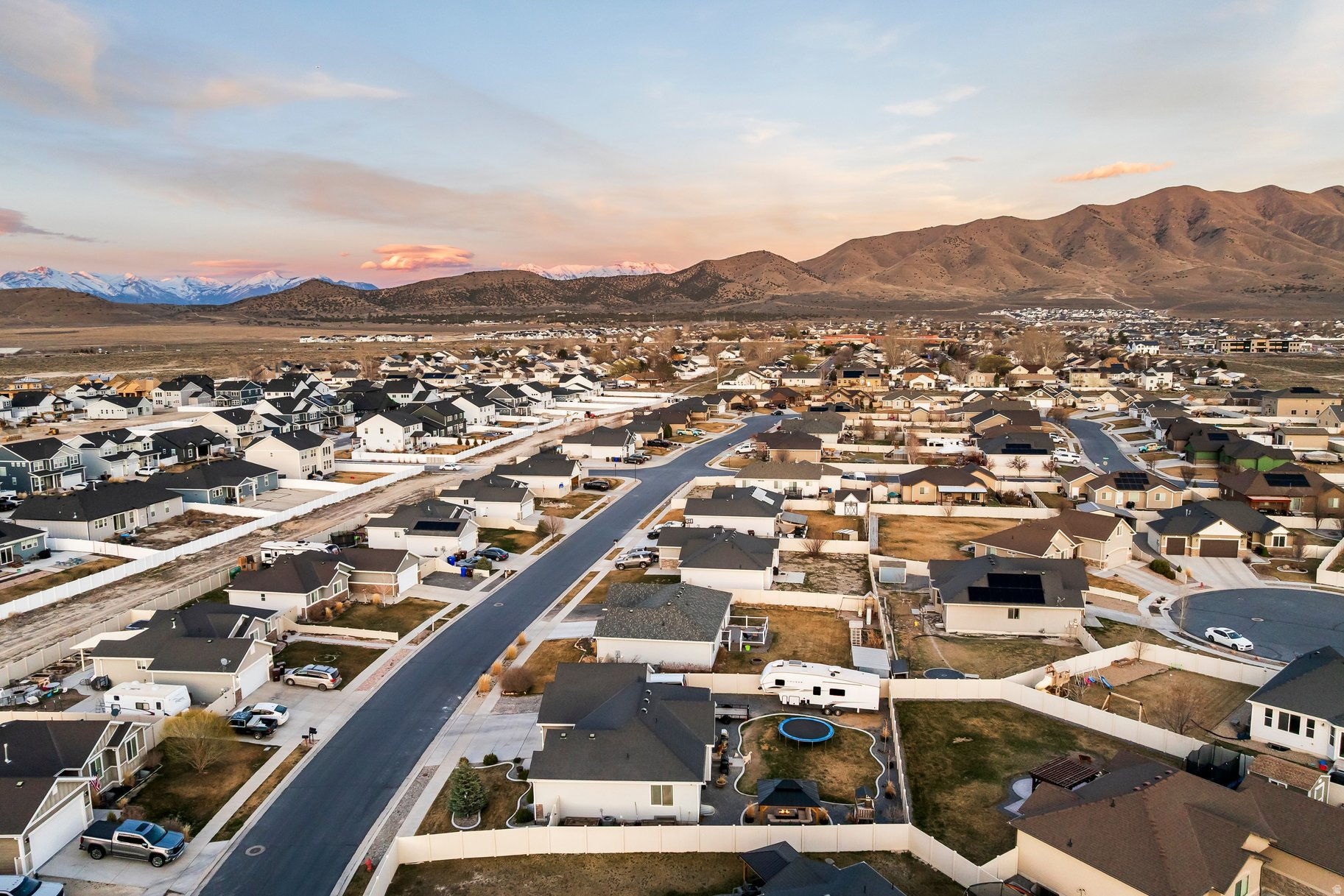 AUTUMN RIDGE - Residential