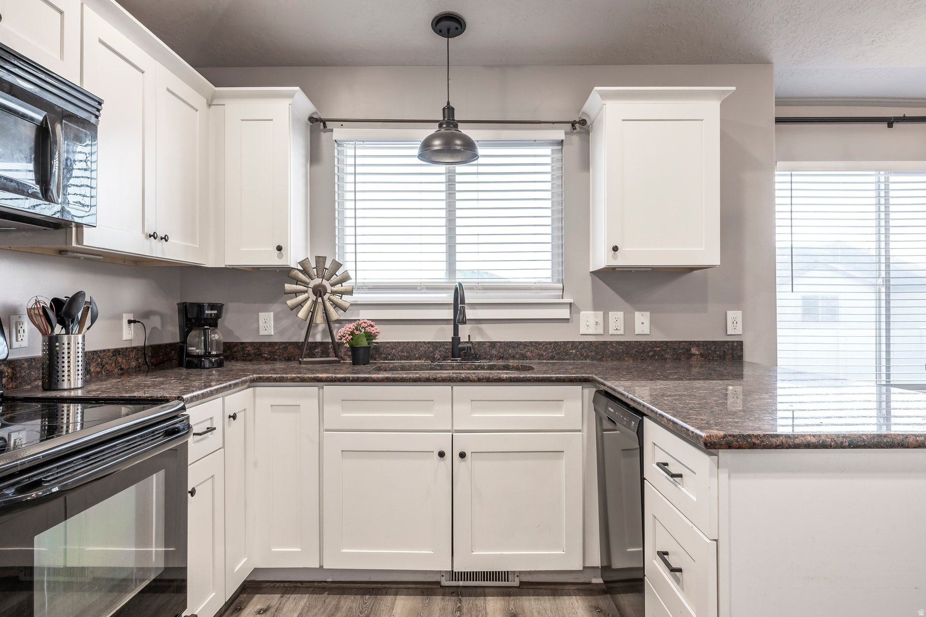 AUTUMN RIDGE - Residential