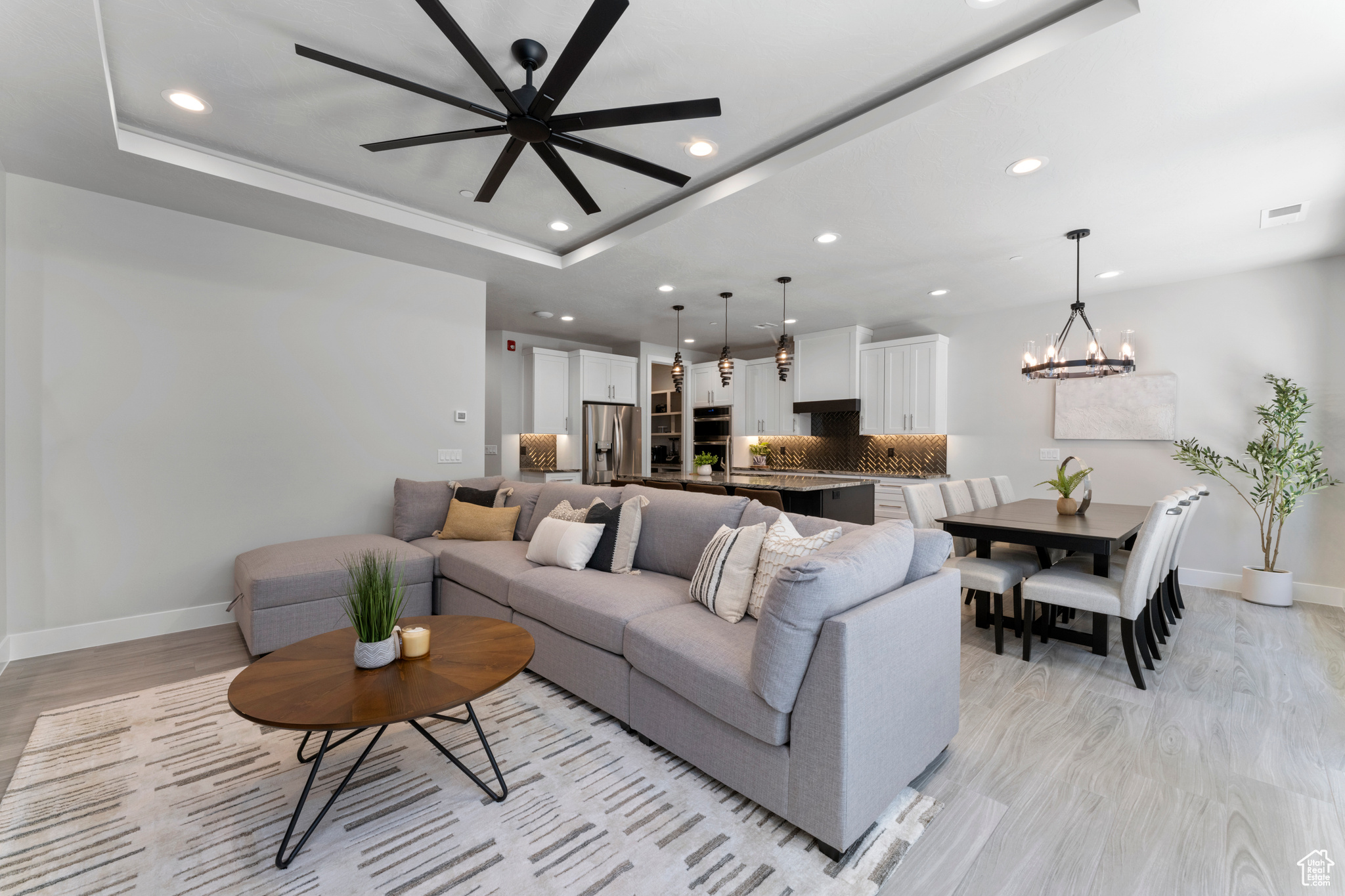 PECAN VALLEY - Residential