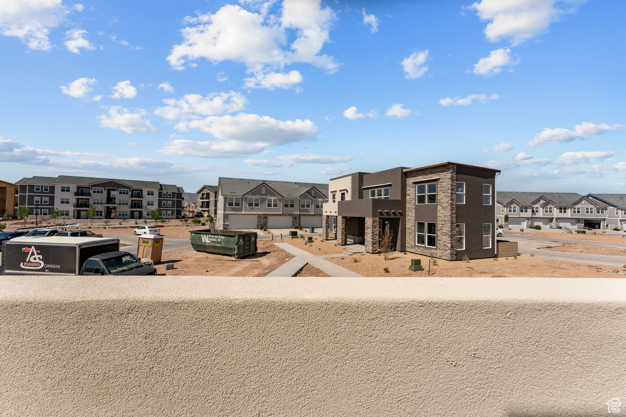 DESERT COLOR PHASE 5 - Residential