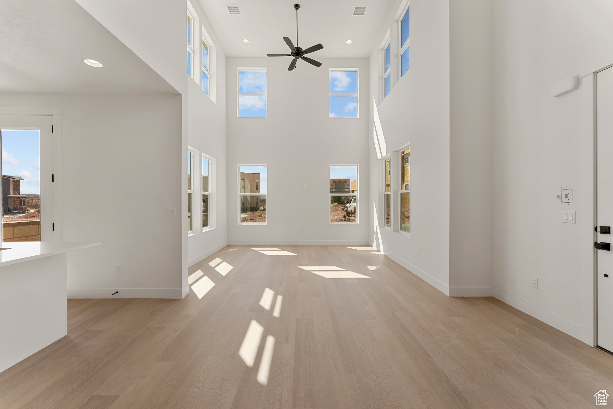 DESERT COLOR PHASE 5 - Residential