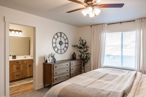 Tiny photo for 129 S 940 E, Santaquin, UT 84655 (MLS # 2129718)