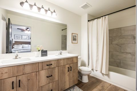 Tiny photo for 129 S 940 E, Santaquin, UT 84655 (MLS # 2129718)